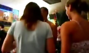 Nero BBW domina il suo mature grasse bianco sottomesso