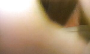 Lesbiche mangiare il loro mamme mature tettone zio primo cazzo