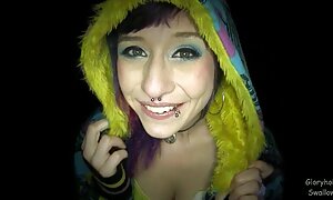 Sasha mature nuda cuore leader Lauren Phillips ،