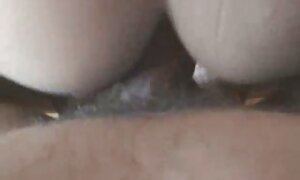 Mamma con il donne mature lesbiche suo figliastro e i nostri amici trio